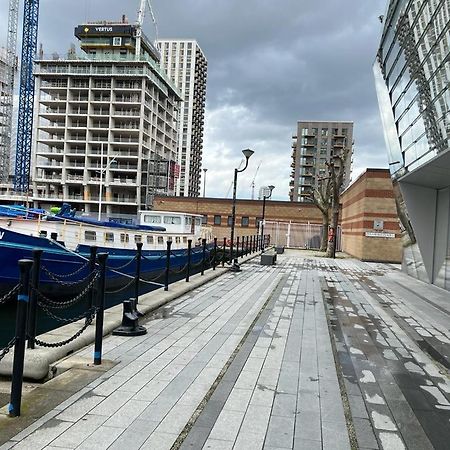 Canary Wharf Holiday Rooms Londra Exterior foto
