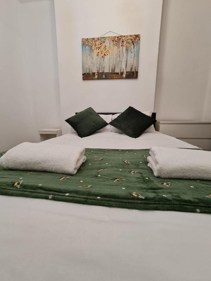 Canary Wharf Holiday Rooms Londra Exterior foto