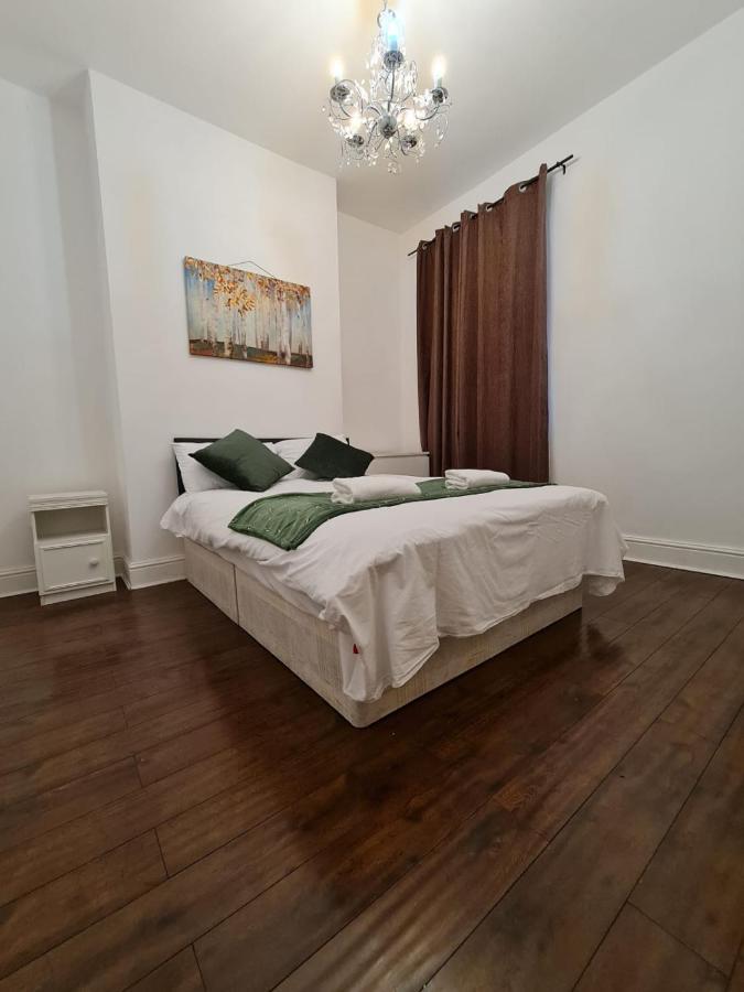 Canary Wharf Holiday Rooms Londra Exterior foto