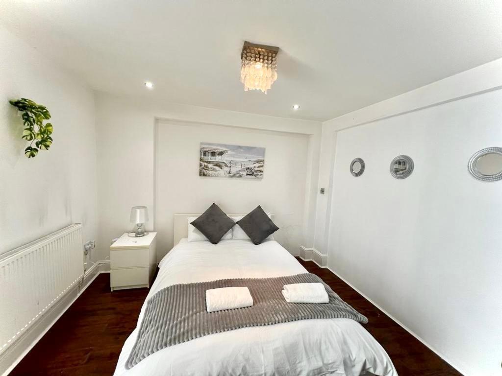 Canary Wharf Holiday Rooms Londra Exterior foto